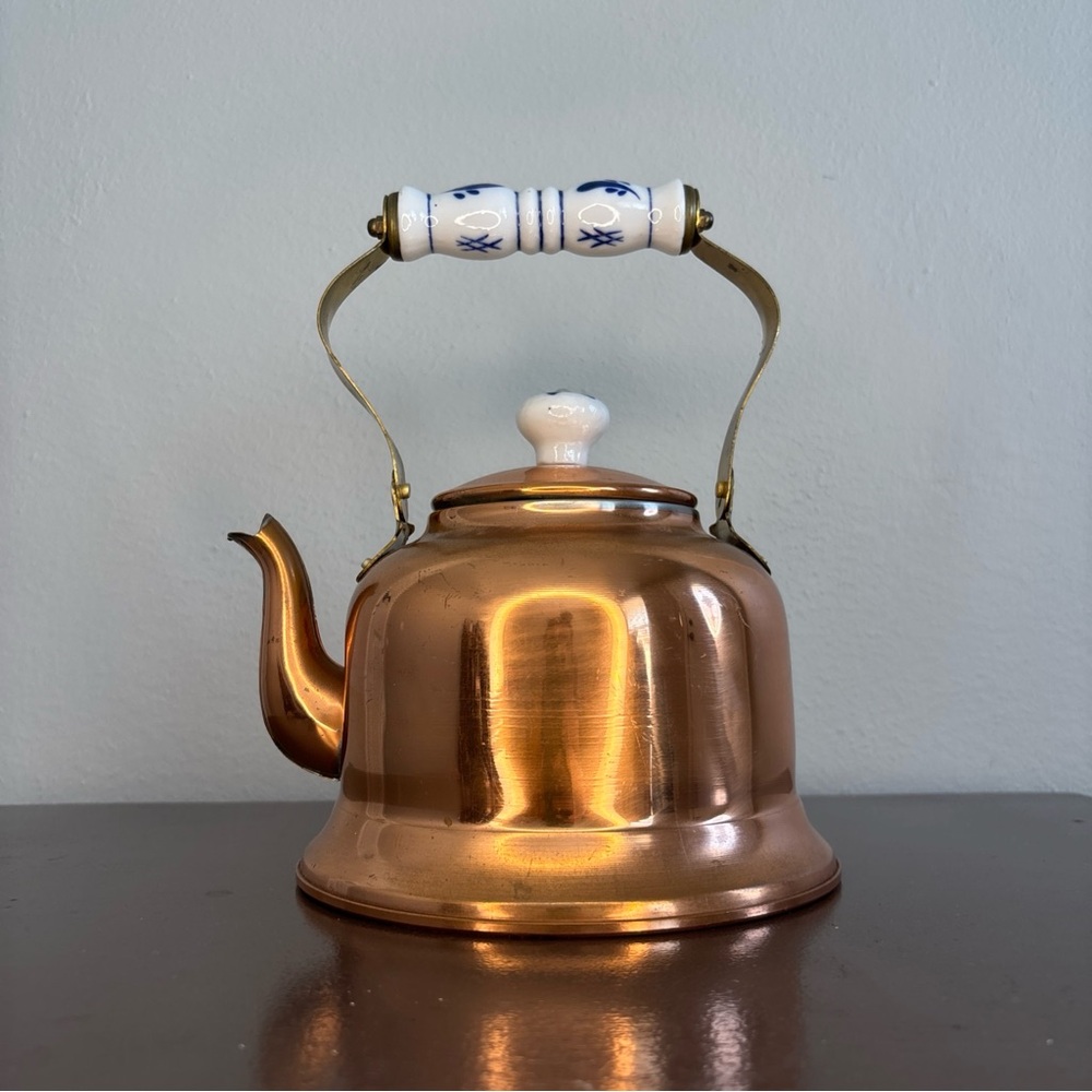 VTG Taiwan Sanyei Tea Kettle Copper White Blue Ceramic Kitchen Farmhouse